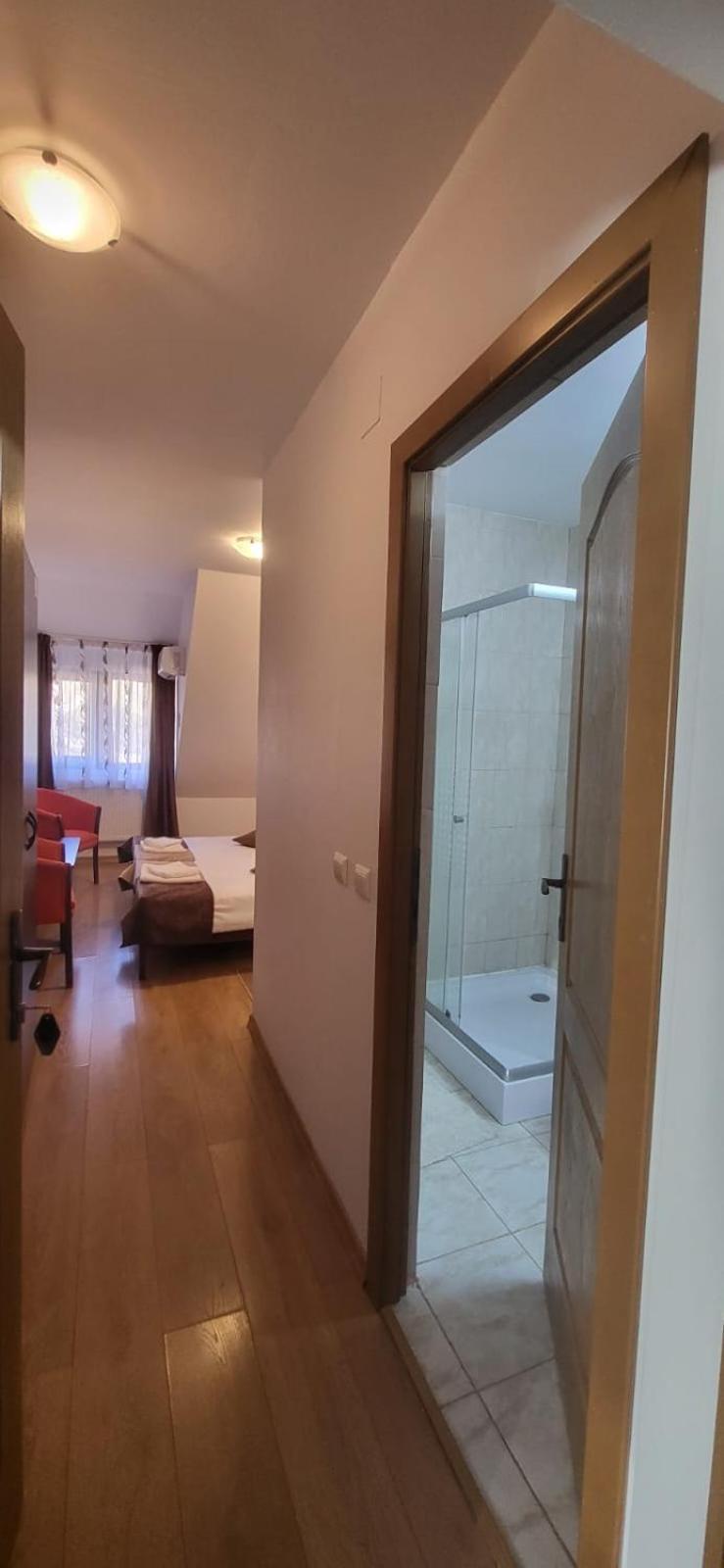 Relax Hotel Greci Kültér fotó